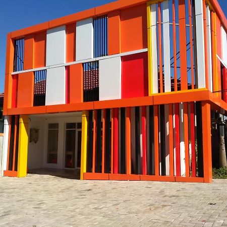 Djo Front One Inn Bengkulu Exteriör bild